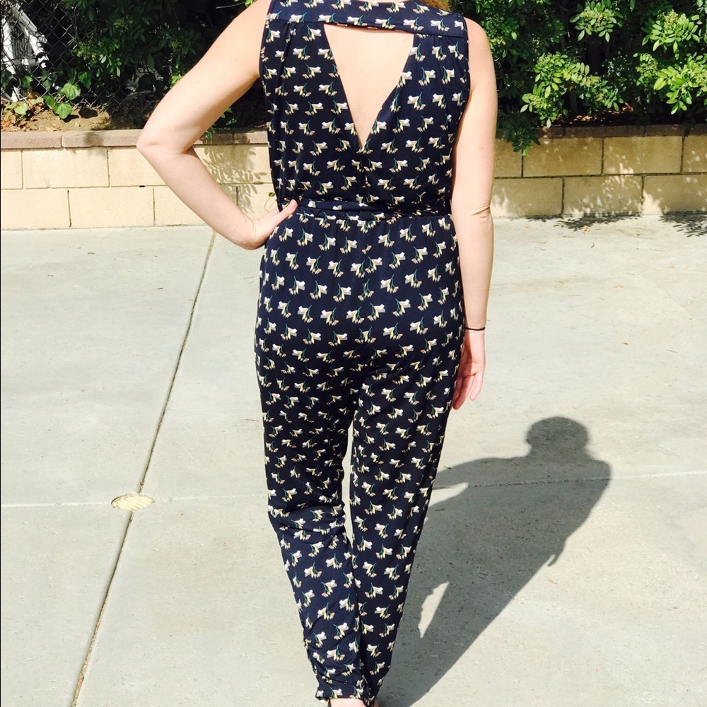 Navy Printed Jumpsuit - Picture 4 of 8